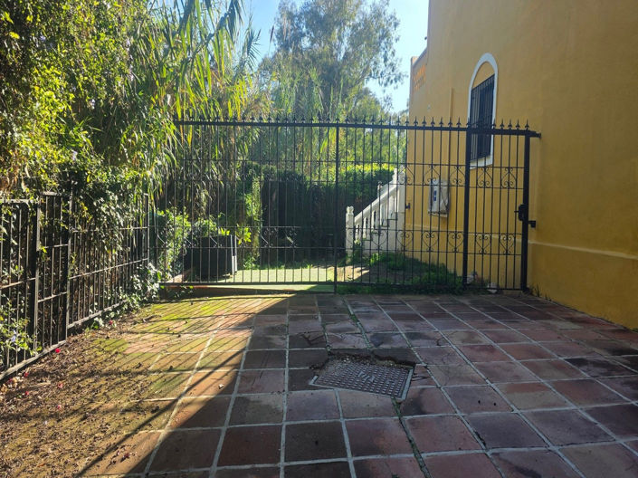 Image No.33-2 Bed House for sale