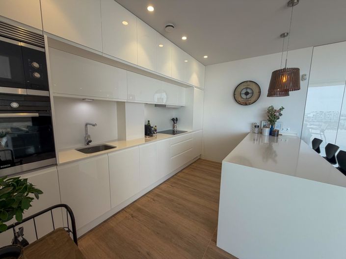 Image No.10-3 Bed Apartment for sale