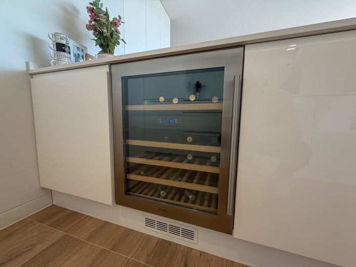 Image No.12-3 Bed Apartment for sale