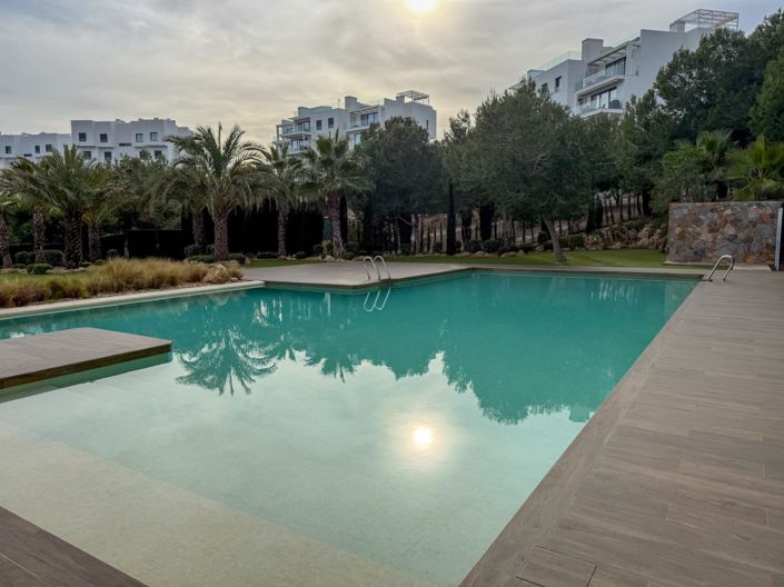 Image No.27-3 Bed Apartment for sale