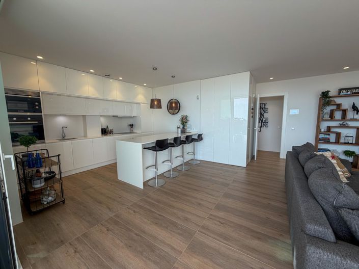 Image No.9-3 Bed Apartment for sale