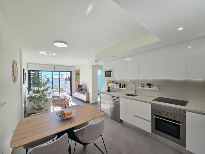 Image No.25-2 Bed Apartment for sale