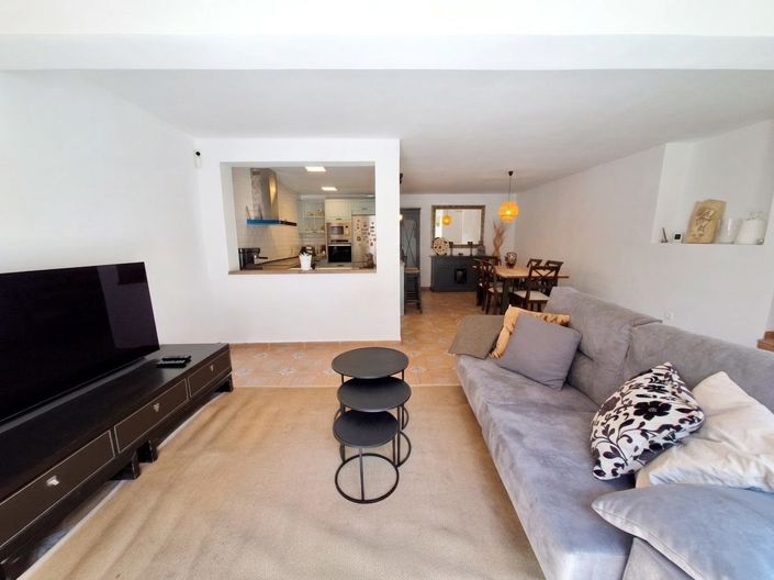 Image No.2-3 Bed Villa for sale