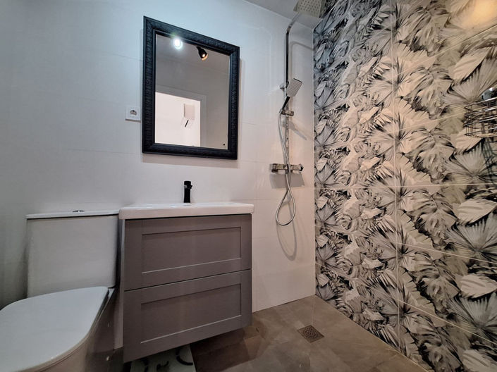 Image No.8-3 Bed House for sale