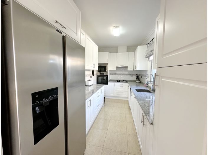 Image No.18-3 Bed Villa for sale