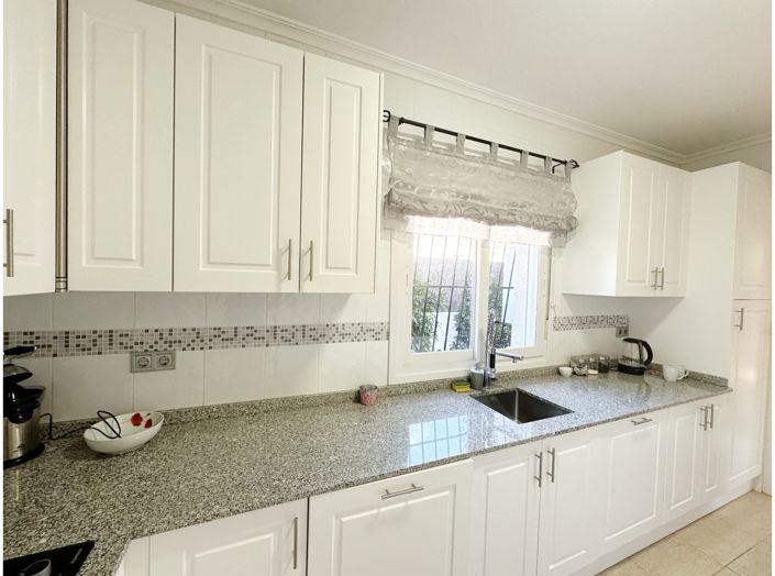 Image No.8-3 Bed Villa for sale