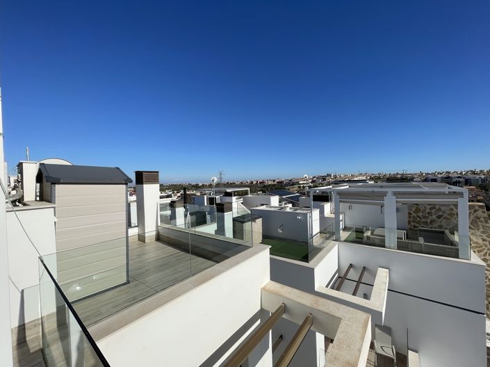 Image No.22-2 Bed House for sale