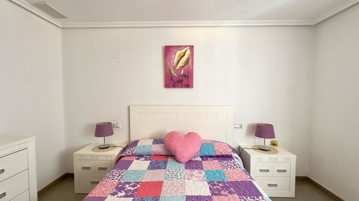 Image No.23-2 Bed Apartment for sale