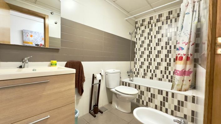 Image No.38-2 Bed Apartment for sale