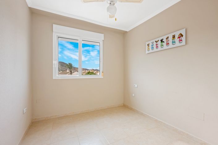 Image No.15-3 Bed Apartment for sale