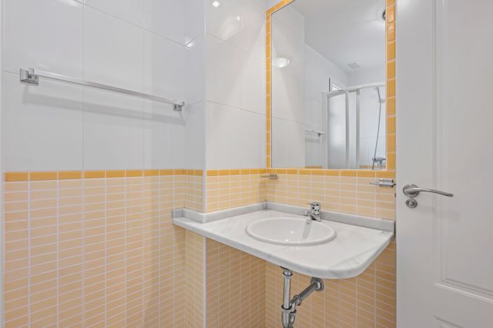 Image No.25-3 Bed Apartment for sale