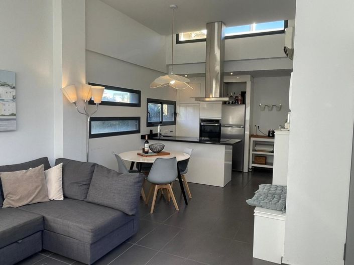 Image No.4-3 Bed Villa for sale