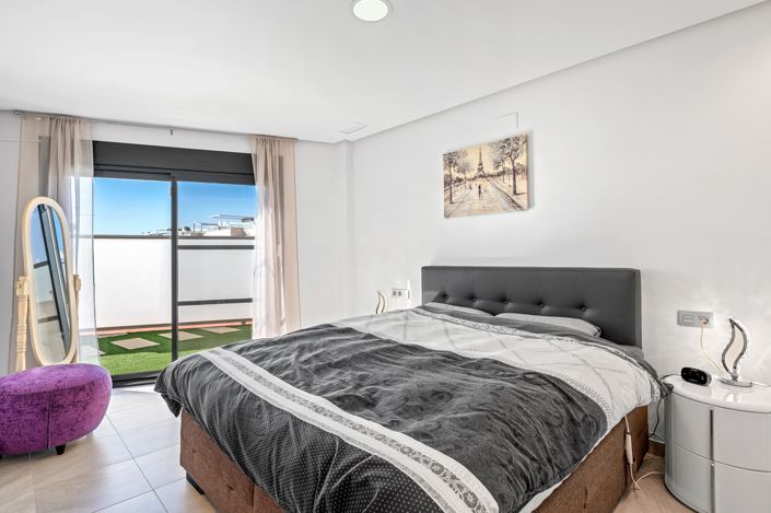 Image No.7-3 Bed Villa for sale