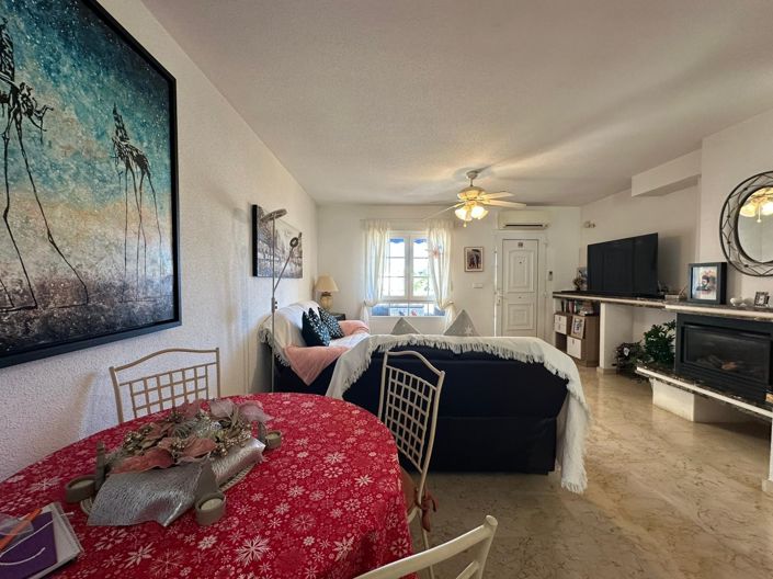 Image No.6-2 Bed Townhouse for sale