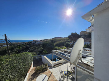 8-e64a9055bba3e77ac8aca3b893cdf826