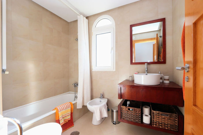 Image No.17-2 Bed Apartment for sale