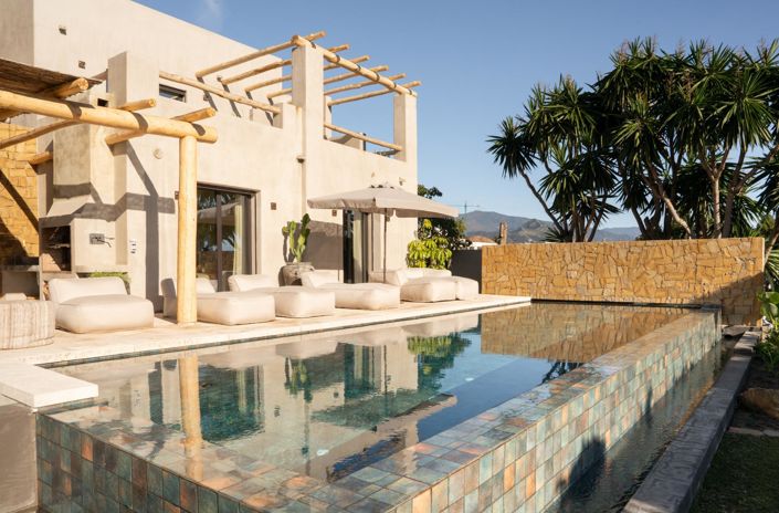 Image No.5-5 Bed Townhouse for sale