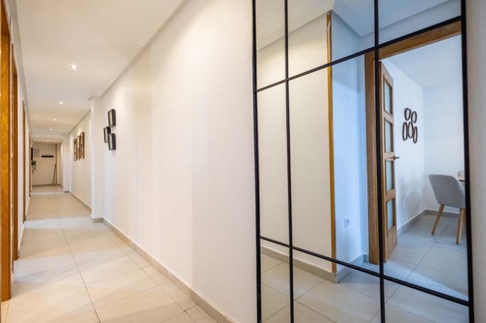 Image No.15-3 Bed Apartment for sale