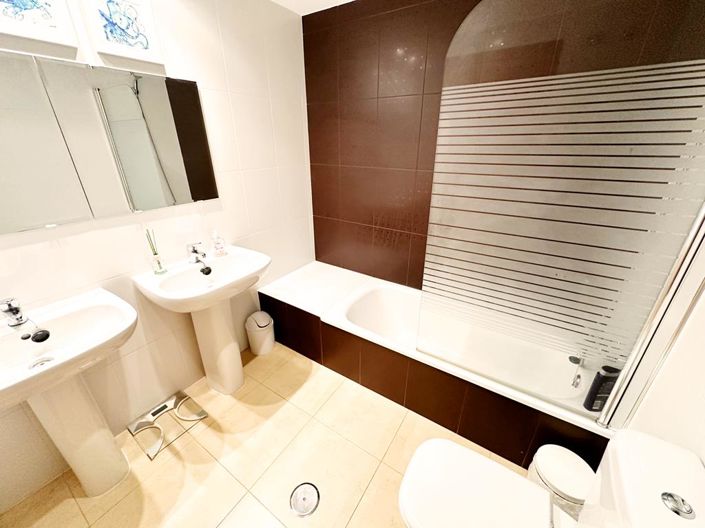 Image No.15-2 Bed Apartment for sale