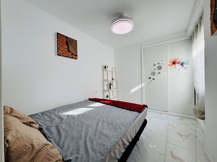 Image No.9-3 Bed Apartment for sale