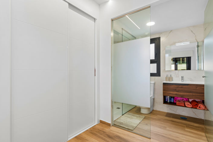 Image No.16-2 Bed Apartment for sale