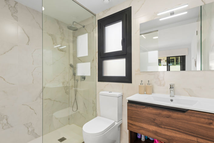 Image No.18-2 Bed Apartment for sale