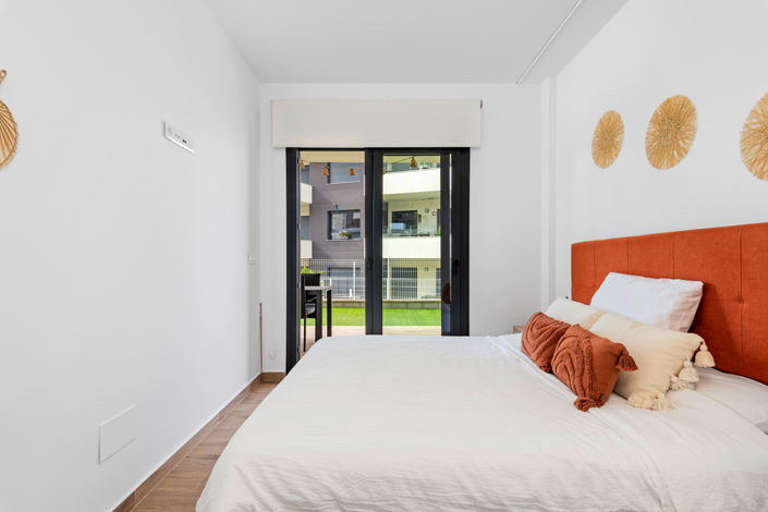 Image No.20-2 Bed Apartment for sale