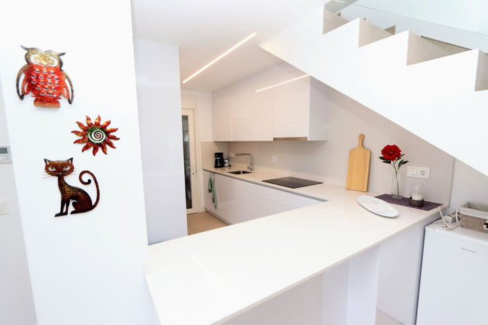 Image No.15-3 Bed House for sale