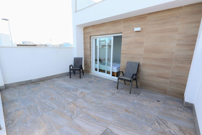 Image No.32-3 Bed House for sale