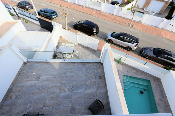 Image No.37-3 Bed House for sale