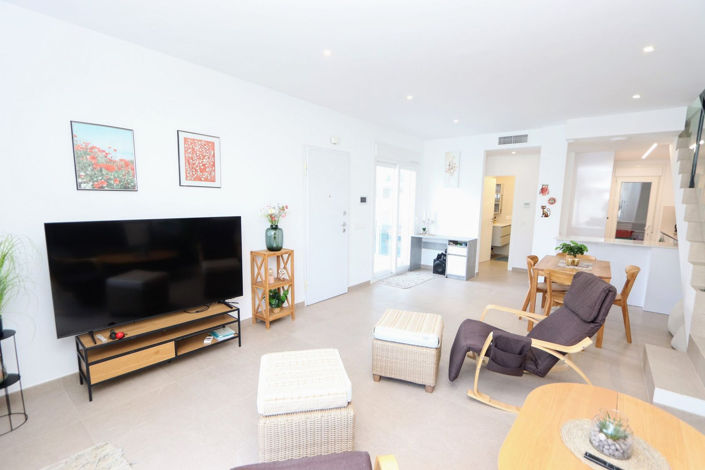 Image No.6-3 Bed House for sale