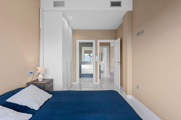 Image No.12-5 Bed Villa for sale