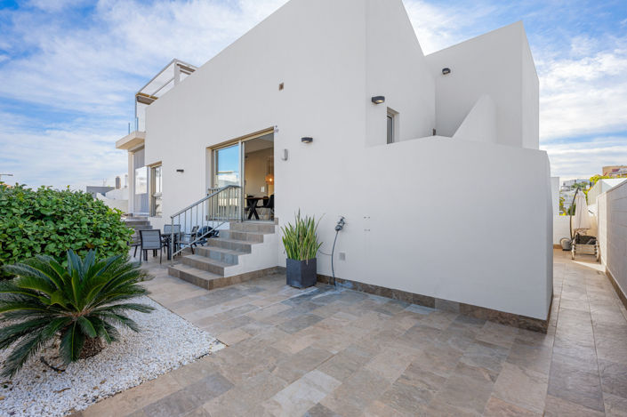 Image No.40-5 Bed Villa for sale