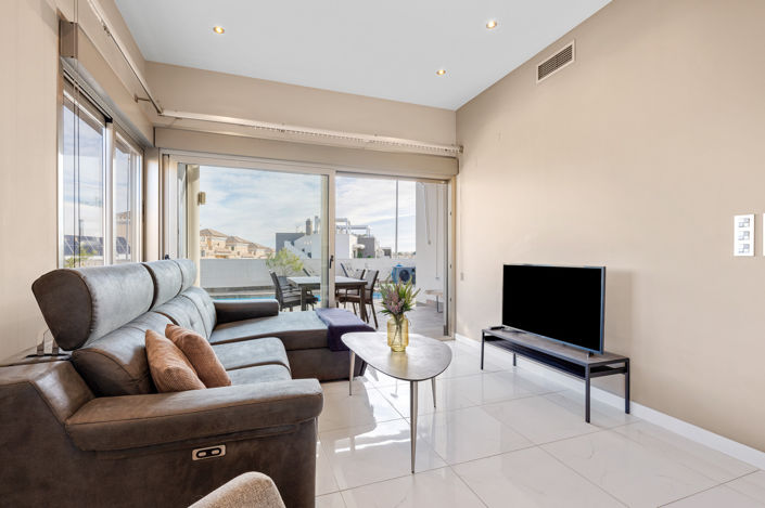 Image No.6-5 Bed Villa for sale