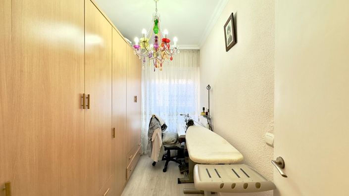 Image No.24-4 Bed Apartment for sale