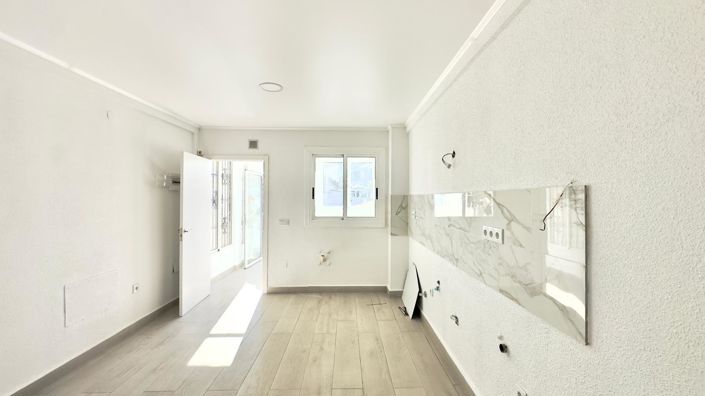 Image No.3-Maison de ville de 3 chambres à vendre à Torrevieja