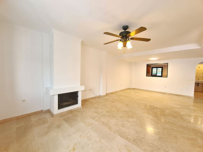 Image No.2-3 Bed Townhouse for sale