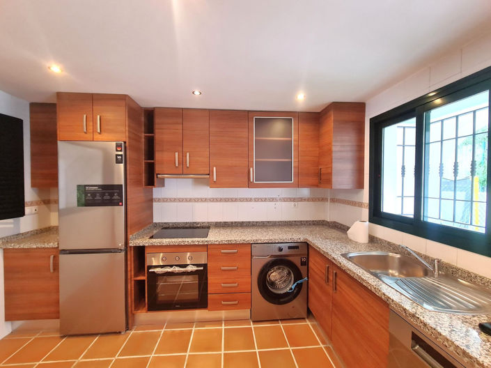 Image No.3-3 Bed Townhouse for sale
