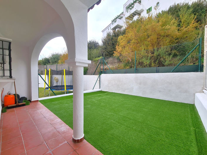 Image No.8-3 Bed Townhouse for sale