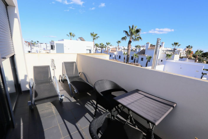 Image No.21-3 Bed House for sale