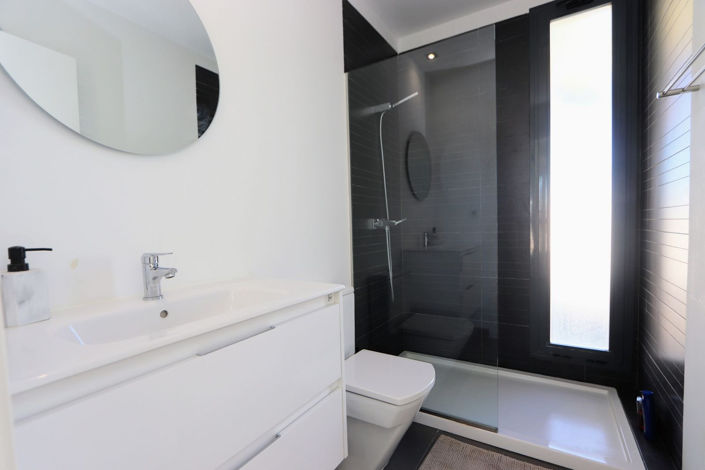 Image No.24-3 Bed House for sale