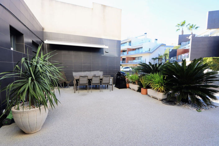 Image No.26-3 Bed House for sale