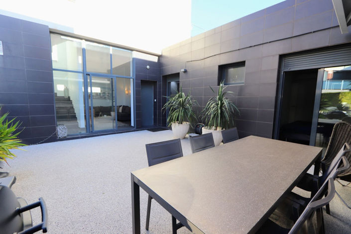 Image No.30-3 Bed House for sale