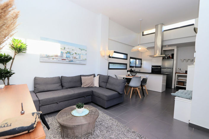 Image No.6-3 Bed House for sale