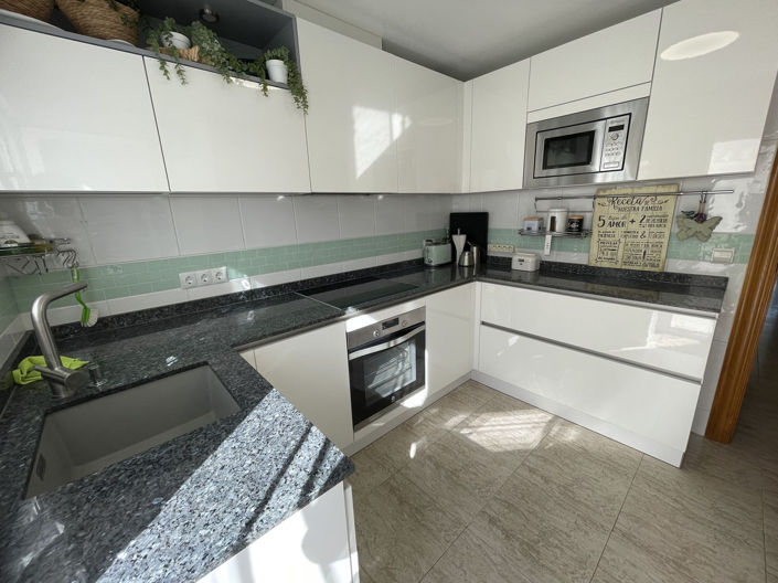 Image No.16-3 Bed House for sale