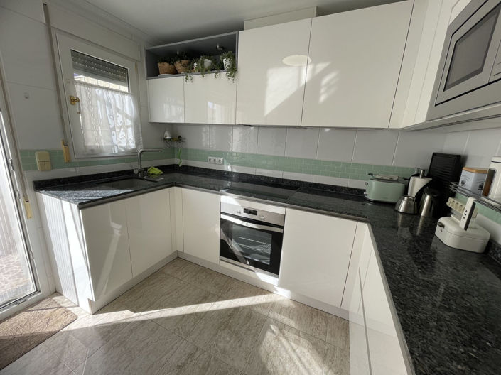 Image No.17-3 Bed House for sale