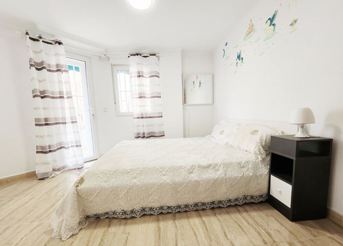 Image No.13-3 Bed Apartment for sale