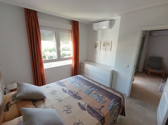 Image No.10-2 Bed Apartment for sale