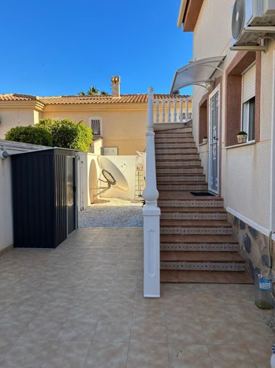 Image No.12-3 Bed Villa for sale