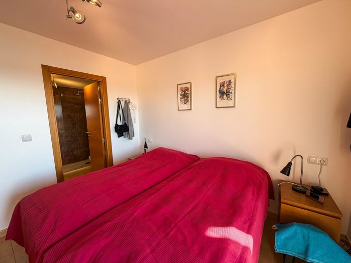 Image No.20-2 Bed Apartment for sale